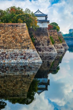 Japonya'nın Osaka Osaka Kalesi hendek