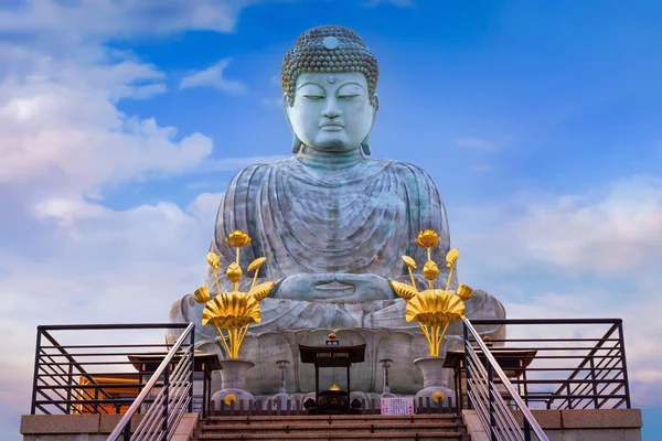 Hyogo Daibutsu - de grote Boeddha in Nofukuji tempel in Kobe, Japan — Stockfoto