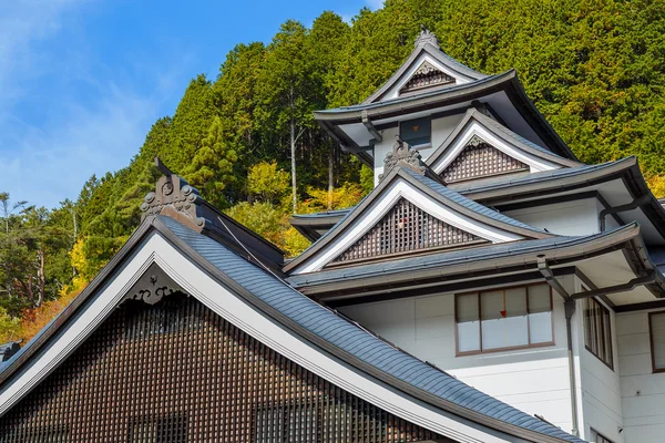 Ochraňuje v chrámu v Koyasan (Mt. Koya) ve městě Wakayama — Stock fotografie