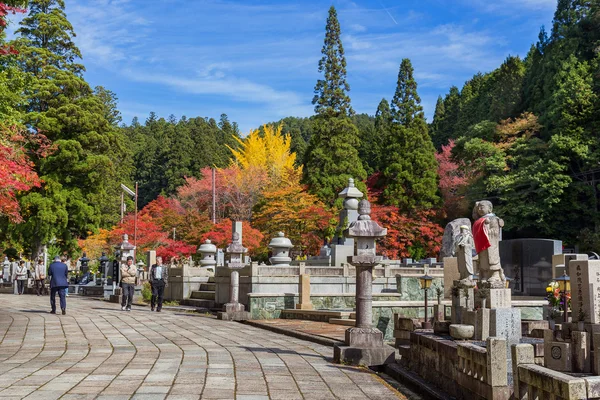 Cmentarz w świątyni Okunoin w Wakayama — Zdjęcie stockowe