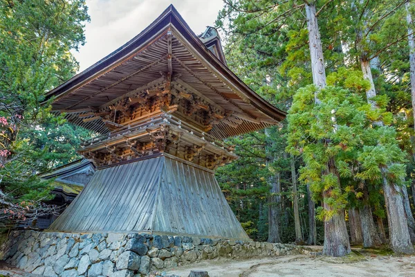 男女ガラン寺和歌山の高野山エリア、日本 — ストック写真