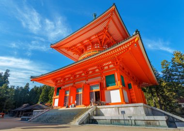 Konpon Daito Pagoda Danjo Garan tapınağında Koyasan alan: Wakayama, Japan