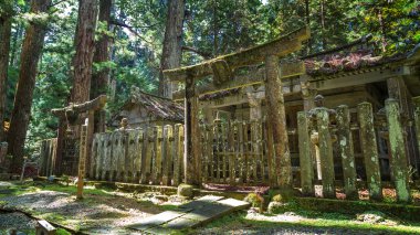 Okunoin Tapınağı, Wakayama (Mt. Koya) Koyasan mezarlık bulunduðu