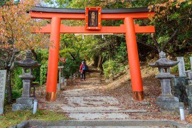 Bir tapınak Koya-san, Wakayama'antik Daimon kapı yakın geçide Torri