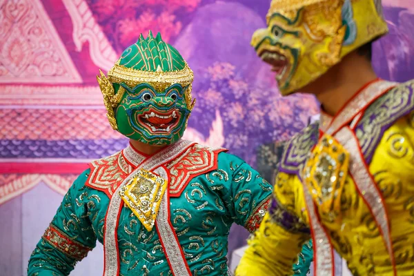 Khon - Thaise traditionele masker dans van ramayana epische saga — Stockfoto