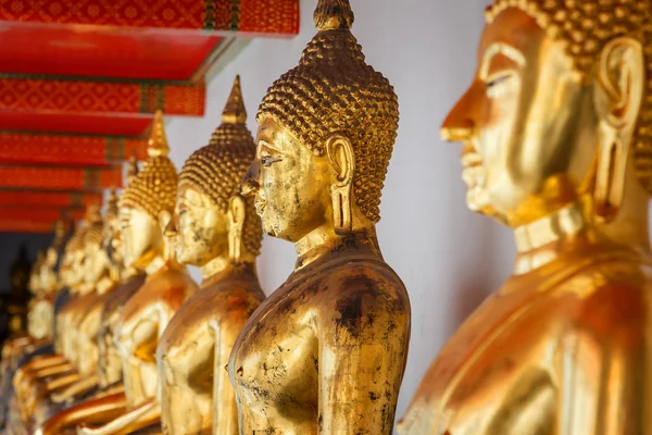 Posąg Buddy w Wat Pho - Pho świątyni - w Bangkok, Tajlandia — Zdjęcie stockowe
