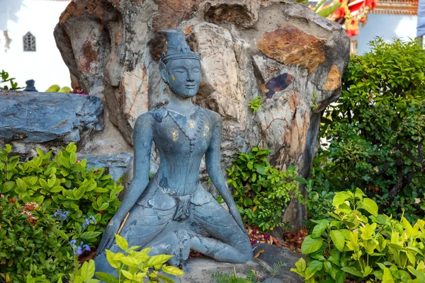 Priest Statue in Wat Pho (Pho Temple) in Bangkok, Thailand — Stock Photo, Image