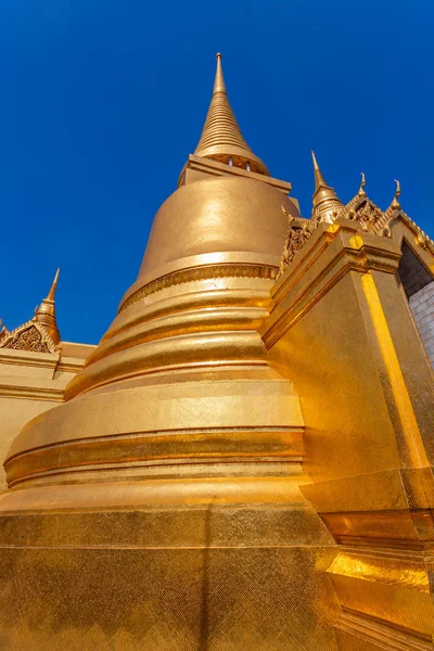 Wat Phra Kaew - Temple of Emerald Buddha Bangkokissa Thaimaassa — kuvapankkivalokuva