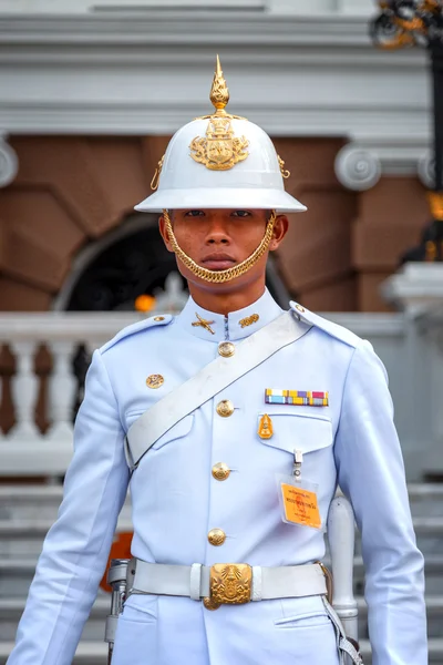 Royal Guardat The Grand Palace in Bangkok — Stock Photo, Image