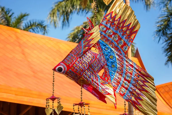 Thai pesce mobile realizzato con foglia di palma — Foto Stock