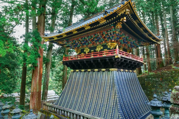 Trommelturm (koro) in Taiyuinbyo - das Mausoleum des Shogun tokugawa iemitsu in Nikko, Japan — Stockfoto