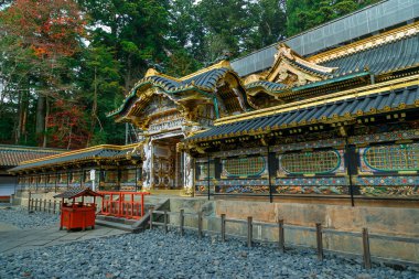 Nikko, Japonya - 17 Kasım 2015: Karamon Kapısı - Kapı 