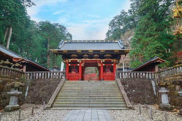 Nio-mon Gate at Taiyuinbyo - the Mausoleum of Shogun Tokugawa Iemitsu in Nikko, japan — Stock Photo, Image