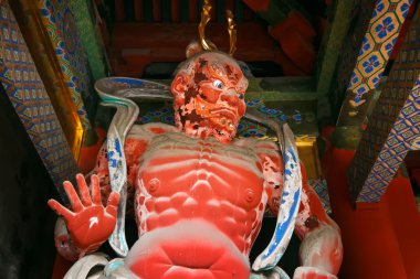 Niomon kapısı önünde Nikko Toshogu tapınak Nikko, Tochigi, Japan