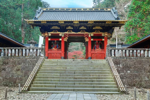 Nio-mon Gate at Taiyuinbyo - the Mausoleum of Shogun Tokugawa Iemitsu in Nikko, Japan — Stock Photo, Image