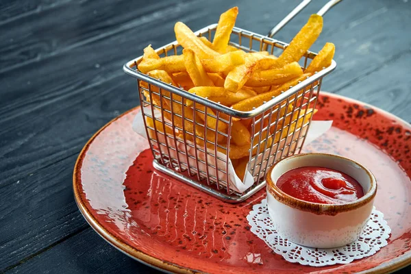 Plat Accompagnement Standard Est Les Frites Servies Dans Panier Dans — Photo