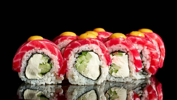 Sushi Roll Philadelphia Gravlax Salmon Black Background Close Selective Focus — Stock Photo, Image