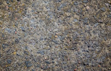 Yosun kaplı eski gri beton yüzey dokusu