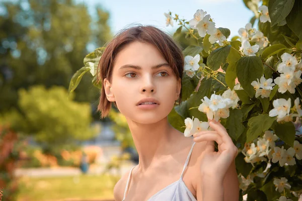 Beautiful Young Woman Spring Garden Jasmine Bush — Stock Photo, Image