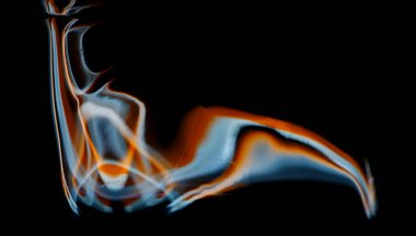 Krom yüzeydeki renkli ışık ışınlarının yansıması