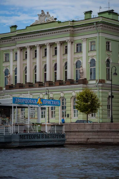 Häuser Und Boote Ufer Von Petersburg Russland — Stockfoto