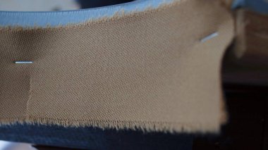 Yeni bilardo bezini Amerikan bilardosunun ceplerine germe işlemi (Amerikan havuzu)).