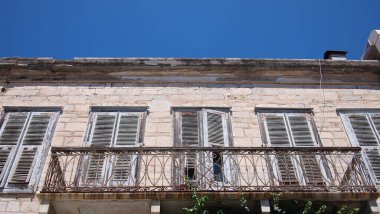 Çok eski bir evin mimari öğeleri, Yunanistan, Syros Adası, Ermoupoli