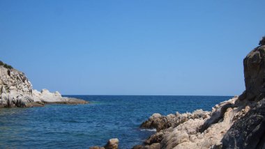Çarpıcı deniz manzarası, Ege kıyısı, Yunanistan, Halkidiki