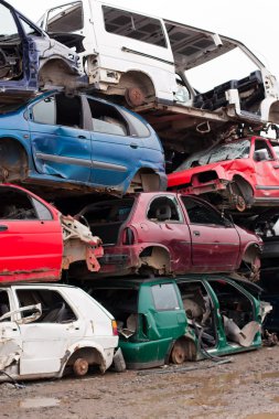 Otomobil araba mezarlığı