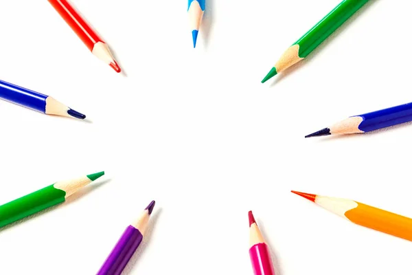 Keskinleştirilmiş renkli kalem çemberi. Beyin fırtınası konsepti. — Stok fotoğraf