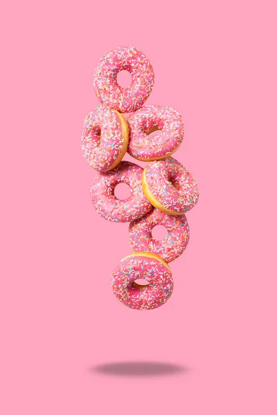 Yumuşak Pembe Arka Planda Harika Donutlar Lezzetli Yapımı Çörekler Küçük — Stok fotoğraf