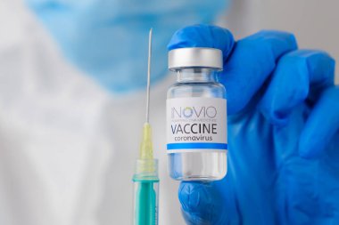 INOVIO aşısı ve tek kullanımlık şırınga. Doktorların eline geçecek. Coronavirus, Sars-cov-2, Covid-19, Ocak 2021, San Francisco, ABD.