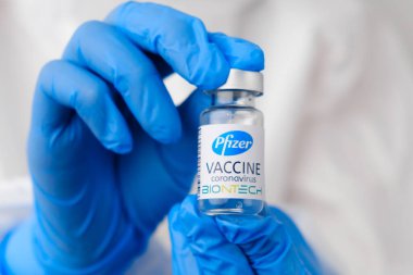Pfizer ve Biontech Coronavirus aşıları doktorlarda ya da hemşirelerde işe yarar. Sars-cov-2 veya Covid-19, Ocak 2021, San Francisco, ABD.