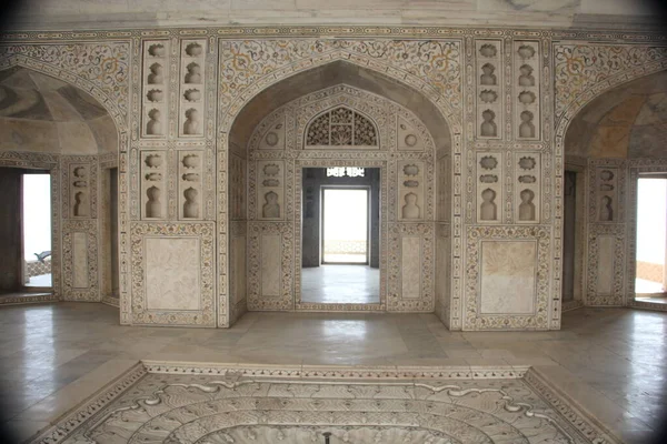 아그라 Agra Fort 인도의 우타르프라데시에 역사적 요새이다 — 스톡 사진