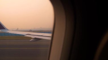 Uçak penceresinden görünüm