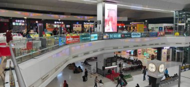 Indira Gandhi Uluslararası Havalimanı Delhi 'de yer alan bir havaalanıdır.,