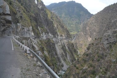 Manimahesh, Bharmour, Chamba, Himachal Pradesh, Hindistan 'a giden Güzel ve Tehlikeli Yol. 