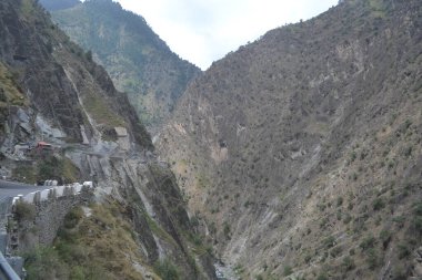 Manimahesh, Bharmour, Chamba, Himachal Pradesh, Hindistan 'a giden Güzel ve Tehlikeli Yol. 