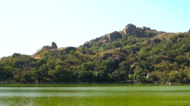 Göl ve Nehir manzarası