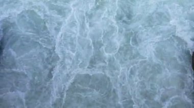 Bir haridwar 'da Ganga Nehri' ni flütlemek