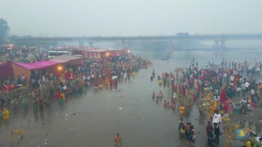 Satluj Nehri ve Dugri Nahar 'daki Chhas Puja' nın hava görüntüsü.