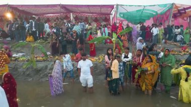 Satluj Nehri ve Dugri Nahar 'daki Chhas Puja' nın hava görüntüsü.