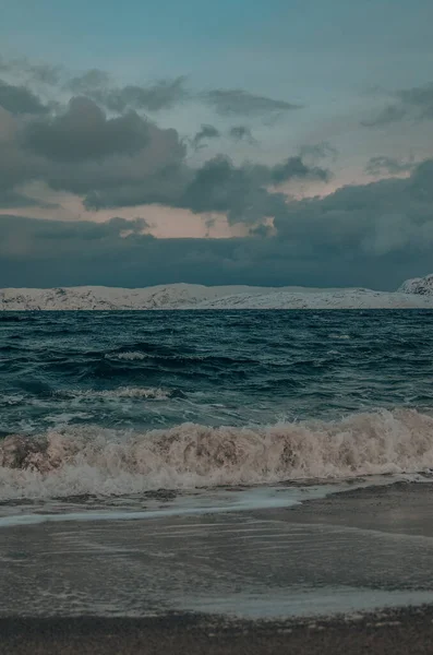 Sahilde gün batımı