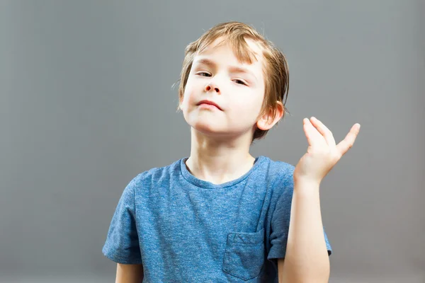 Little Boy Expressions - Contador de histórias arrogante — Fotografia de Stock