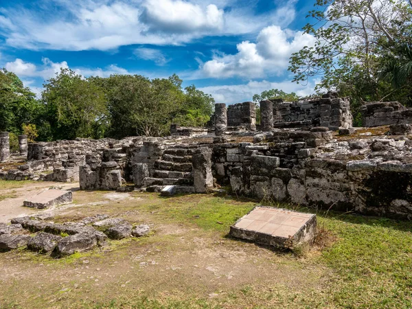 Kutsal Kolombiya öncesi Maya Dini Sitesi