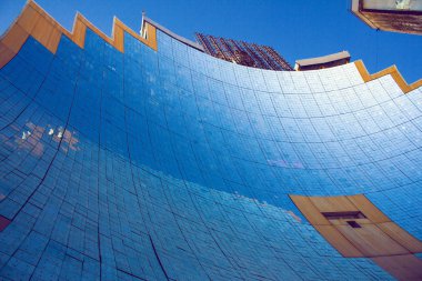 Güneş ışığı yoğunlaştırıcı portre