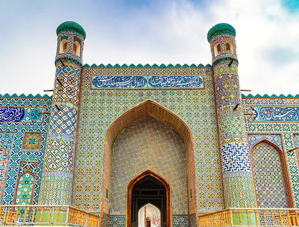 Der Palast von Khudayar Khan, bekannt als Palast des letzten Herrschers des Kokand-Khanats, Khudayar Khan — Stockfoto