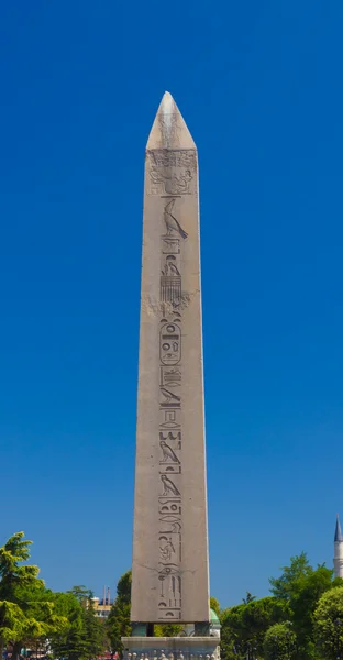 イスタンブルでのエジプトのオベリスク — ストック写真