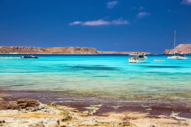 GRAMVOUSA - Balolar, CRETE Adası, GREECE - 4 Haziran 2019 Gramvousa Adası 'ndaki güzel deniz manzarası.