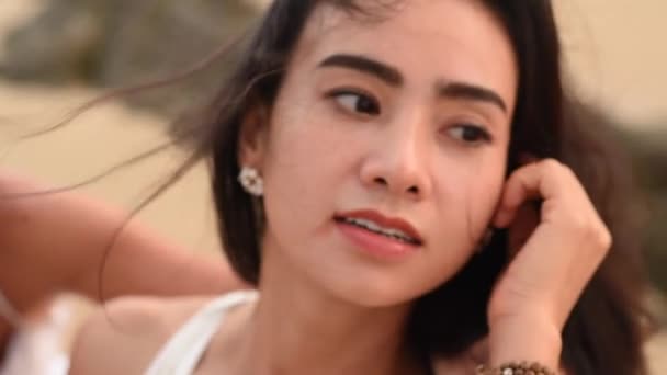 Close Lent Motion Video Fată Asiatică Frumoasă Rochie Albă Mireasa — Videoclip de stoc